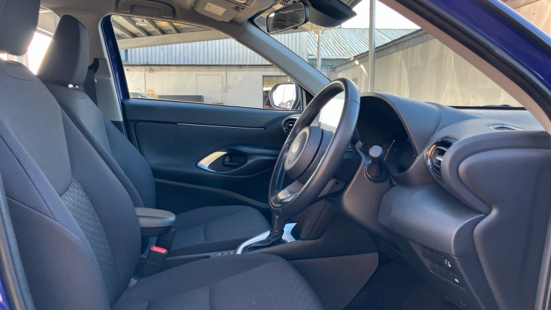 Toyota Yaris Cross 1.5 Hybrid Icon 5dr CVT Hybrid Estate